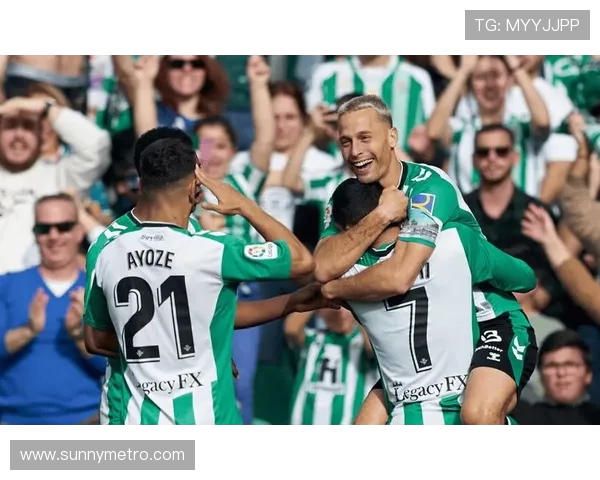 莱万已恢复团队训练 目标赶上对阵埃尔切比赛